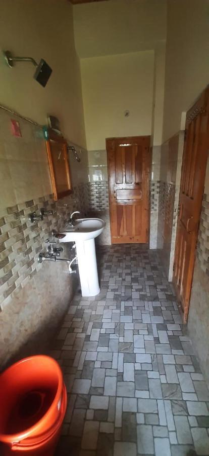 Throttle Shrottle Moto Hostel มะนาลี ภายนอก รูปภาพ