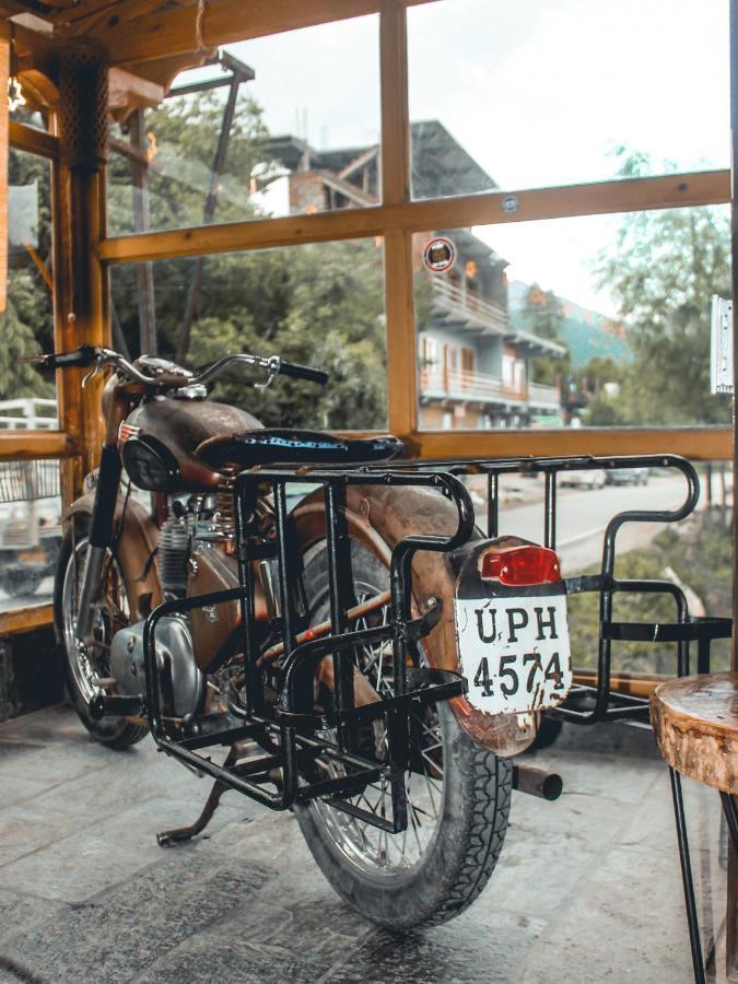 Throttle Shrottle Moto Hostel มะนาลี ภายนอก รูปภาพ